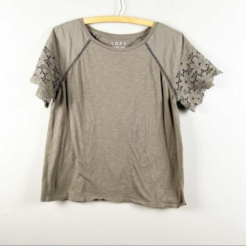  olive green crochet lace sleeves vintage soft t shirt